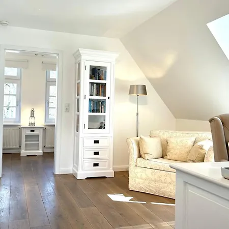 Romantikhaus Am Hafen In * Greetsiel